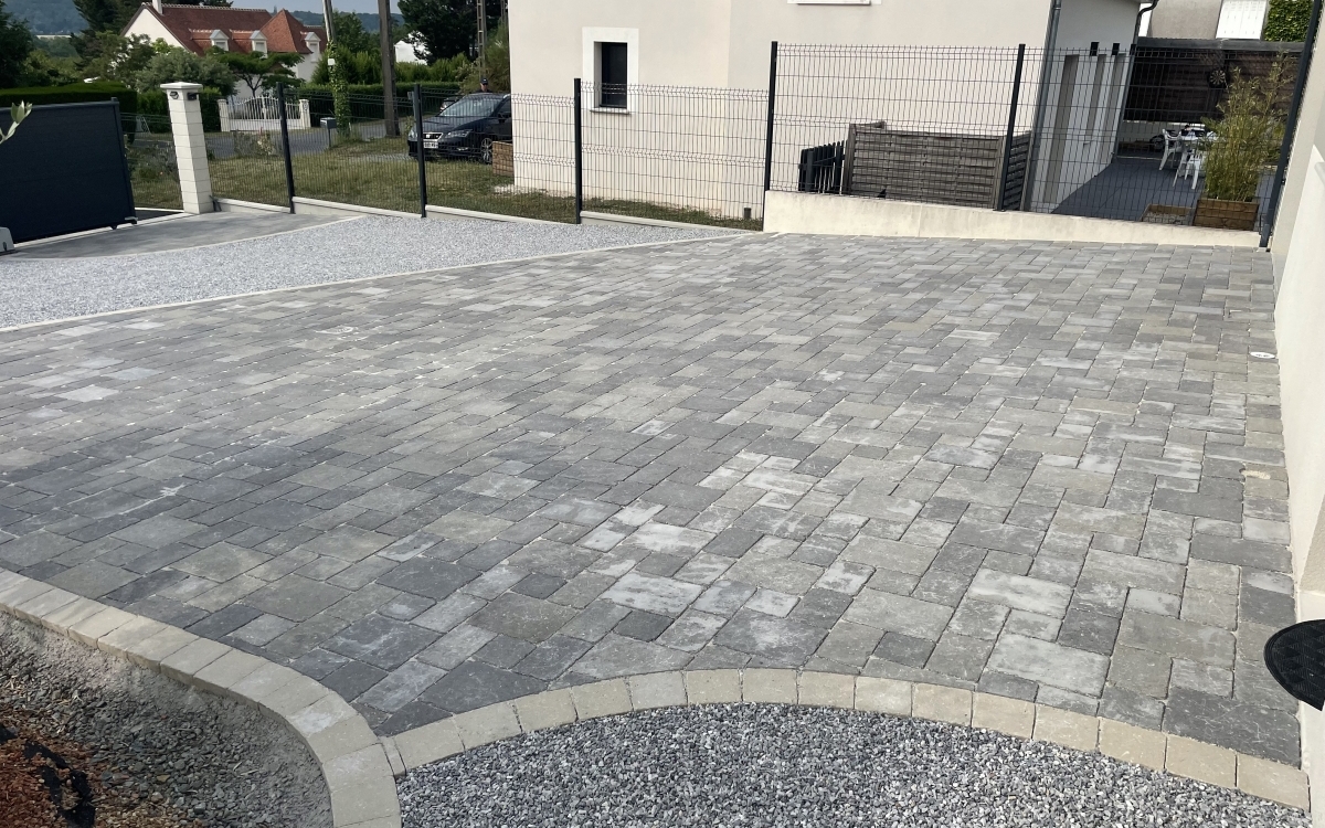 Conception Cour en pavage dallage  Charg cre le 17/11/2023
