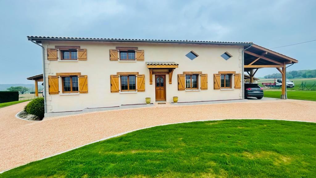 Conception Cour en Gravistar et Pav la couture  Marciac  cre le 08/03/2022