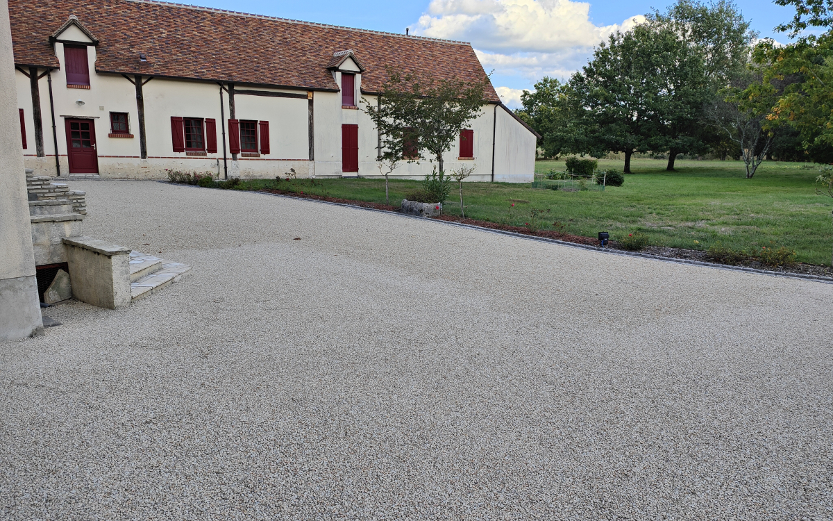 Conception Cour en Gravistar  ROMORANTIN cre le 24/01/2024