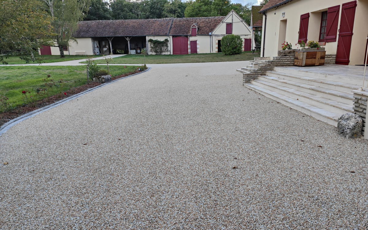 Conception Cour en Gravistar  ROMORANTIN cre le 24/01/2024