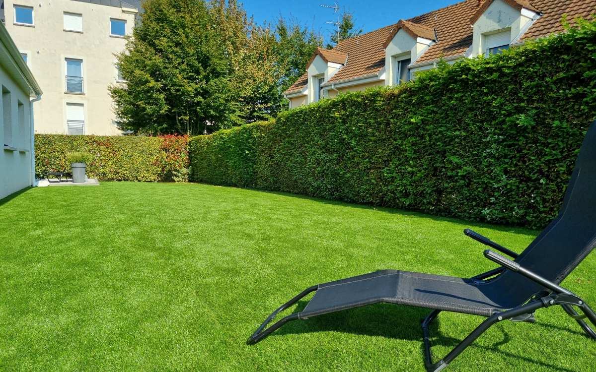 Cration Gazon synthetique Dm green  Le Mesnil-Esnard ralise le 20/09/2024