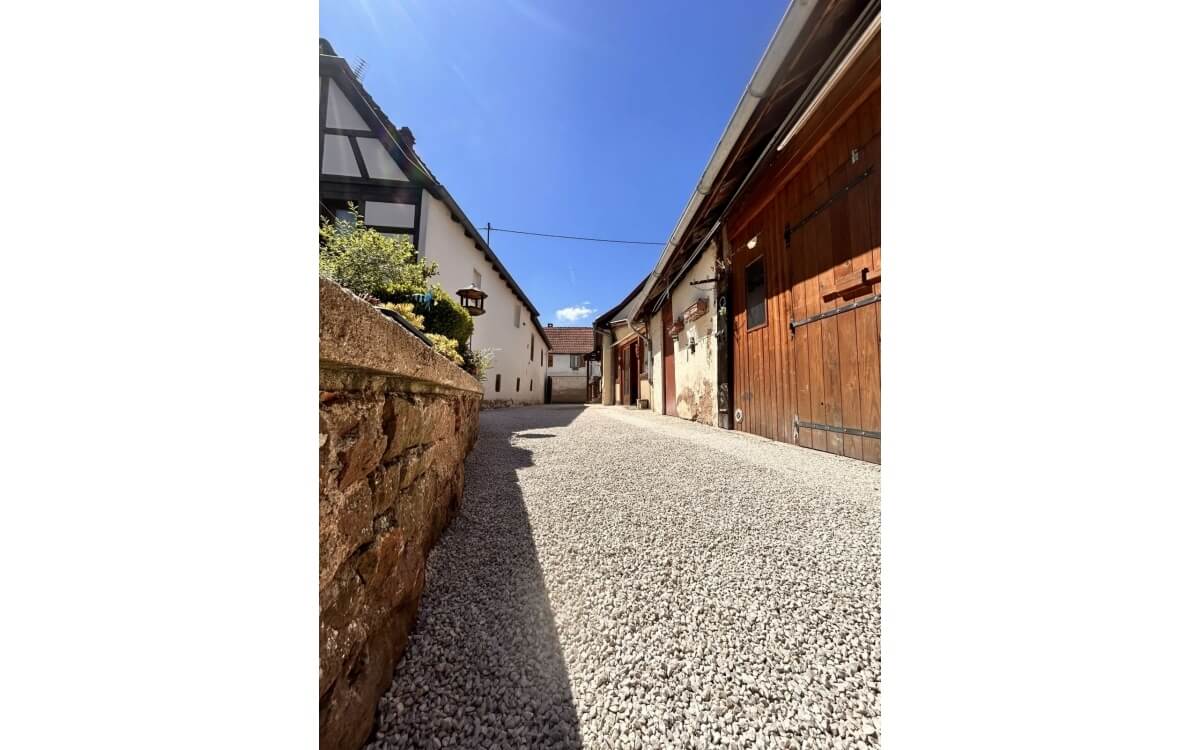 Ralisation Cour en Alvostar  AVOLSHEIM conue le 07/05/2025