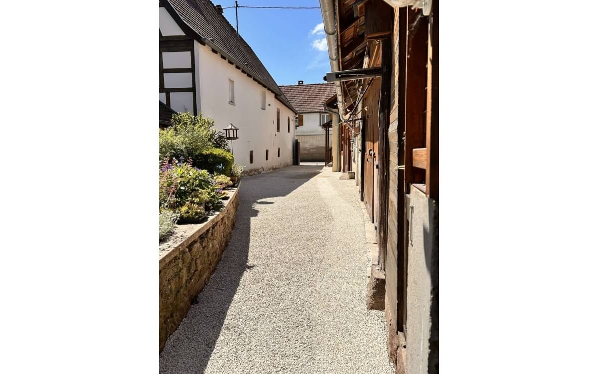 Ralisation Cour en Alvostar  AVOLSHEIM conue le 07/05/2025