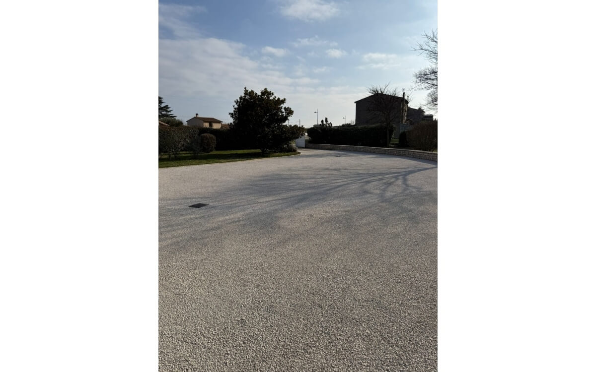 Ralisation Cour en Gravistar - Drme conue le 11/06/2025