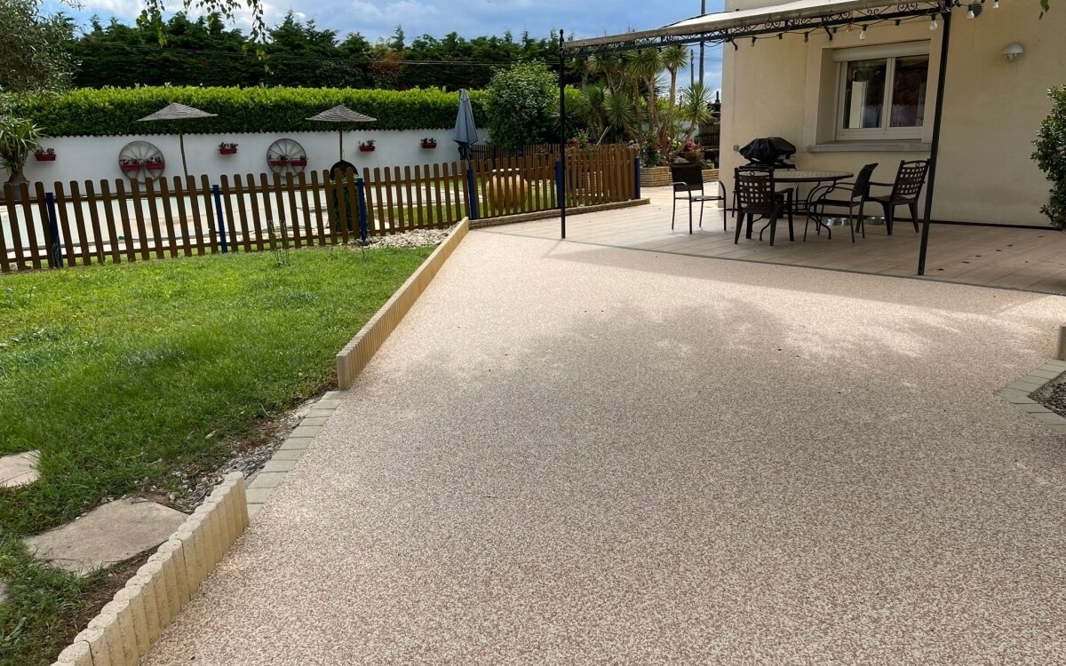 Ralisation Cour en Hydrostar - Drme cre le 11/06/2025