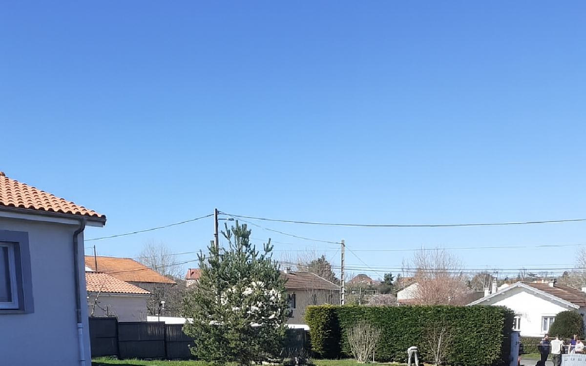 R�alisation Cour en enrob� � chaud et Pav� la couture� � RANDAN con�ue le 18/03/2025
