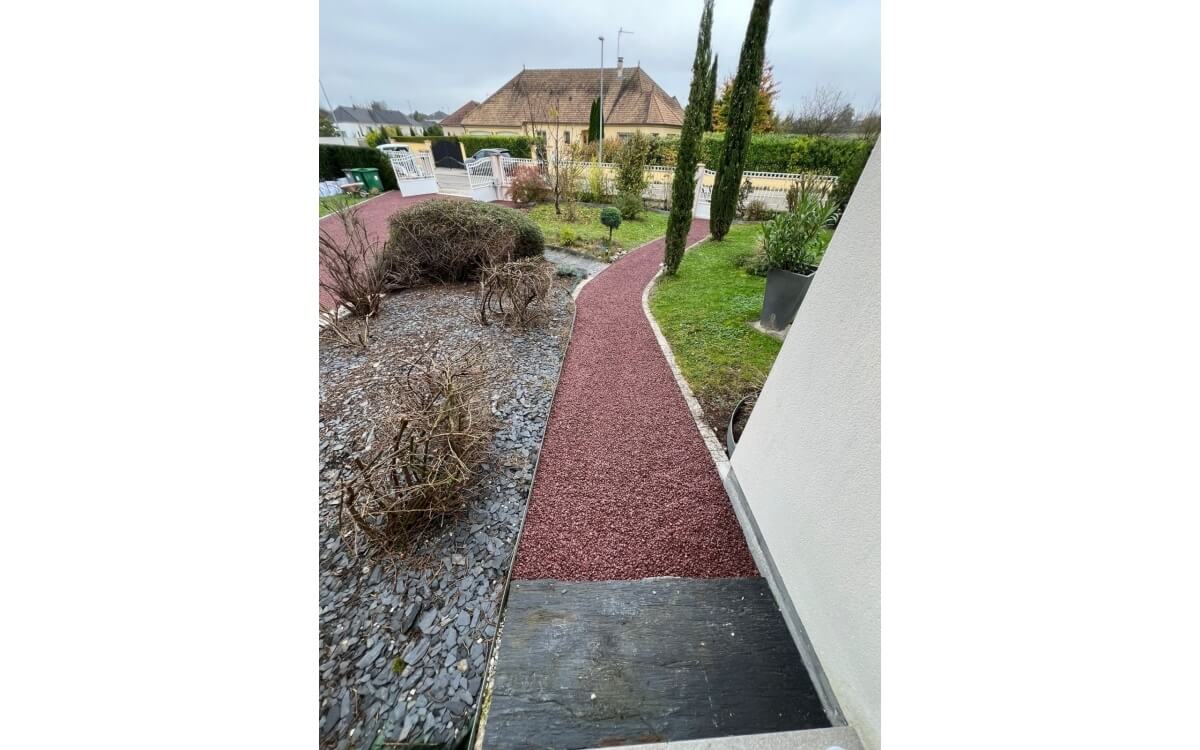 Ralisation Cour en Alvostar  SAINTE MAURE conue le 08/11/2024