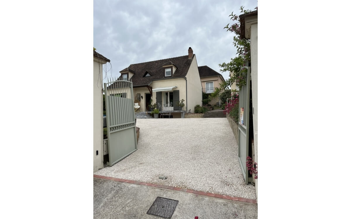 Conception Cour en Alvostar  ALLONNES cre le 20/05/2025