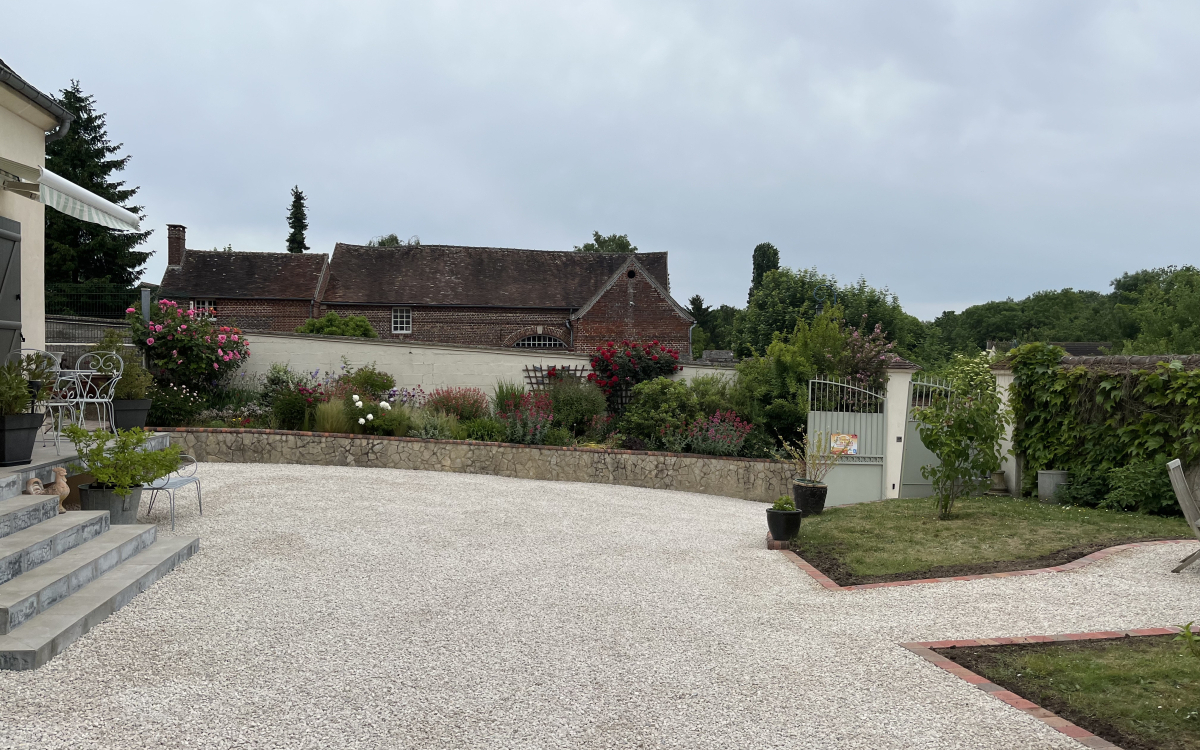 Conception Cour en Alvostar  ALLONNES cre le 20/05/2025
