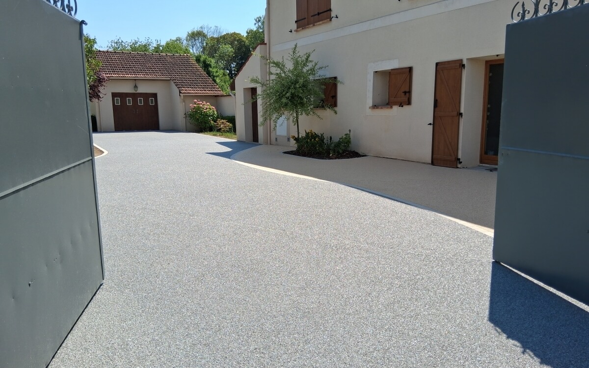 Cration Cour en Hydrostar  91480 ralise le 23/06/2025
