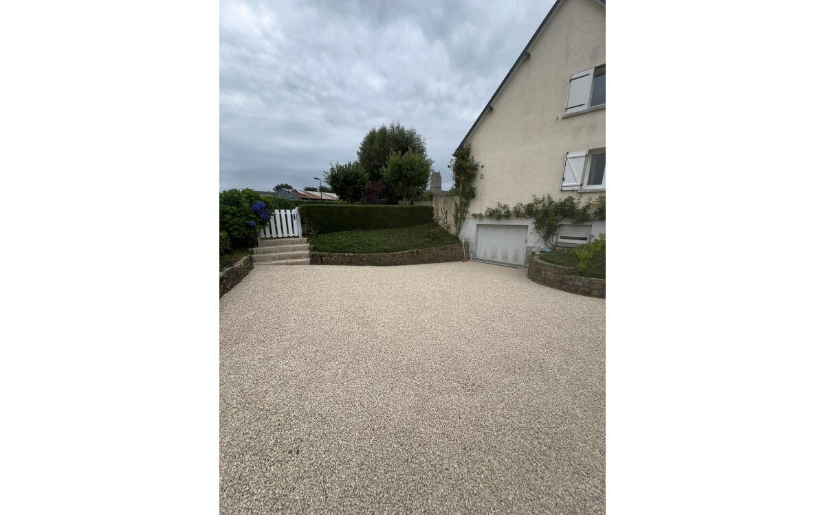 Conception Cour en Gravistar  Vire Normandie cre le 25/07/2025