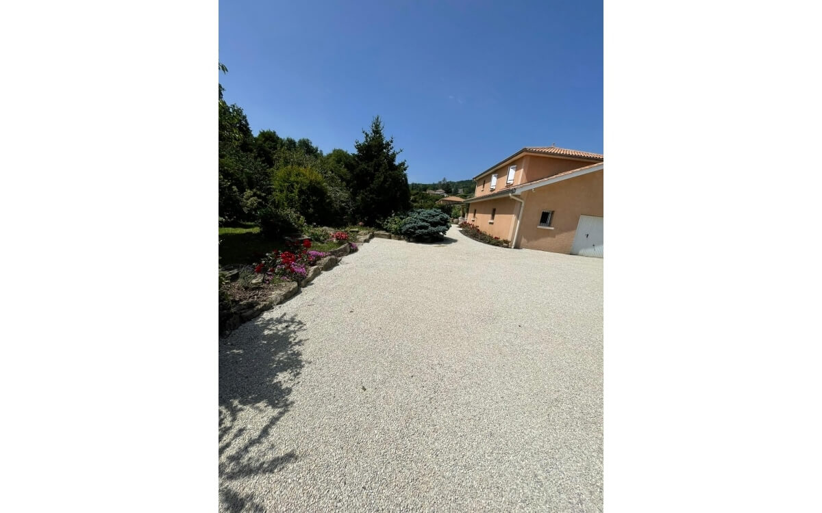 Cration Cour en Gravistar  vienne conue le 04/04/2025