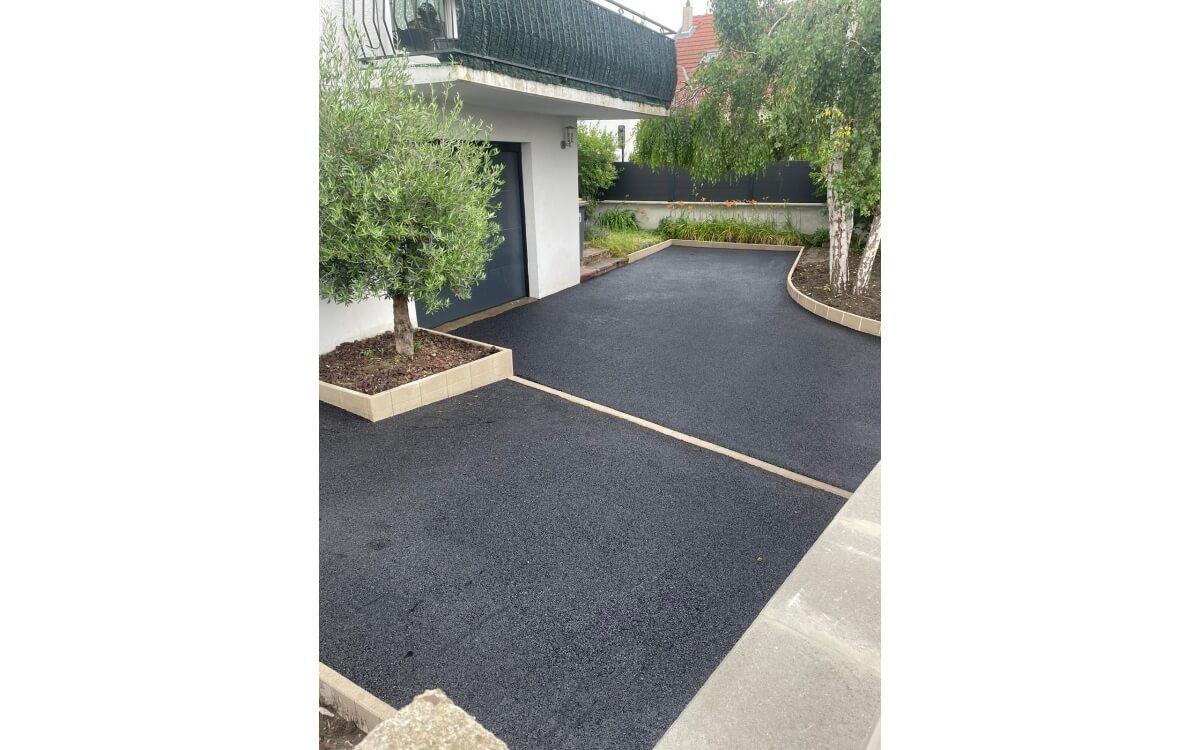 Ralisation Cour en enrob  chaud  ARGENTEUIL conue le 03/05/2024