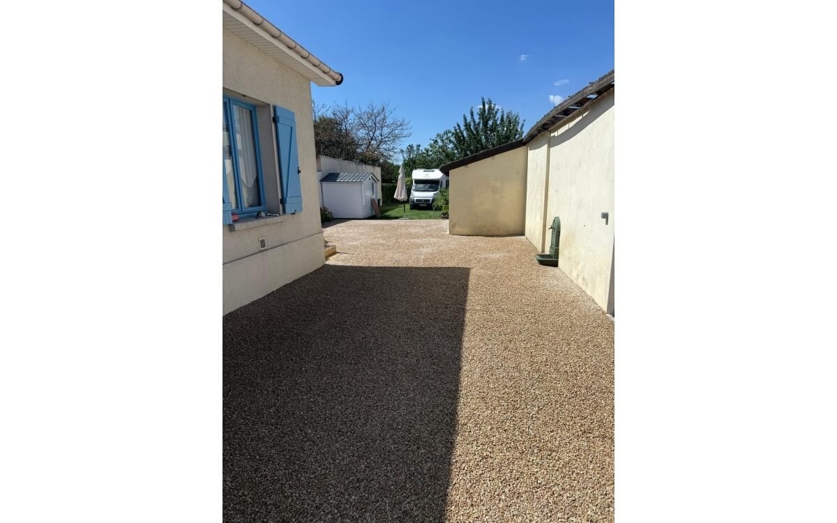 Conception Cour en Alvostar et Pav la couture  MONTMAGNY ralise le 04/07/2025