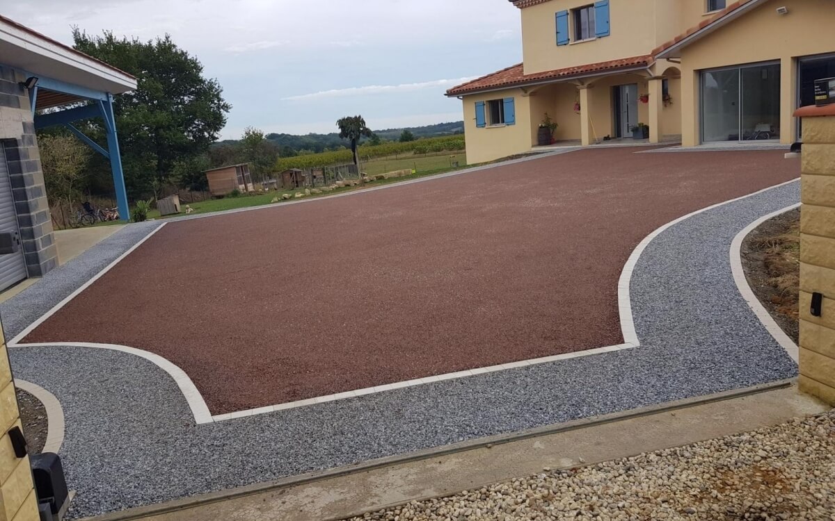 Conception Cour en Alvostar et Gravistar - Gers