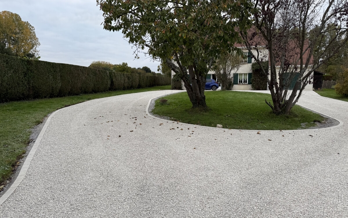 Conception Cour en Alvostar et Pav la couture  Monceaux  ralise le 06/10/2025