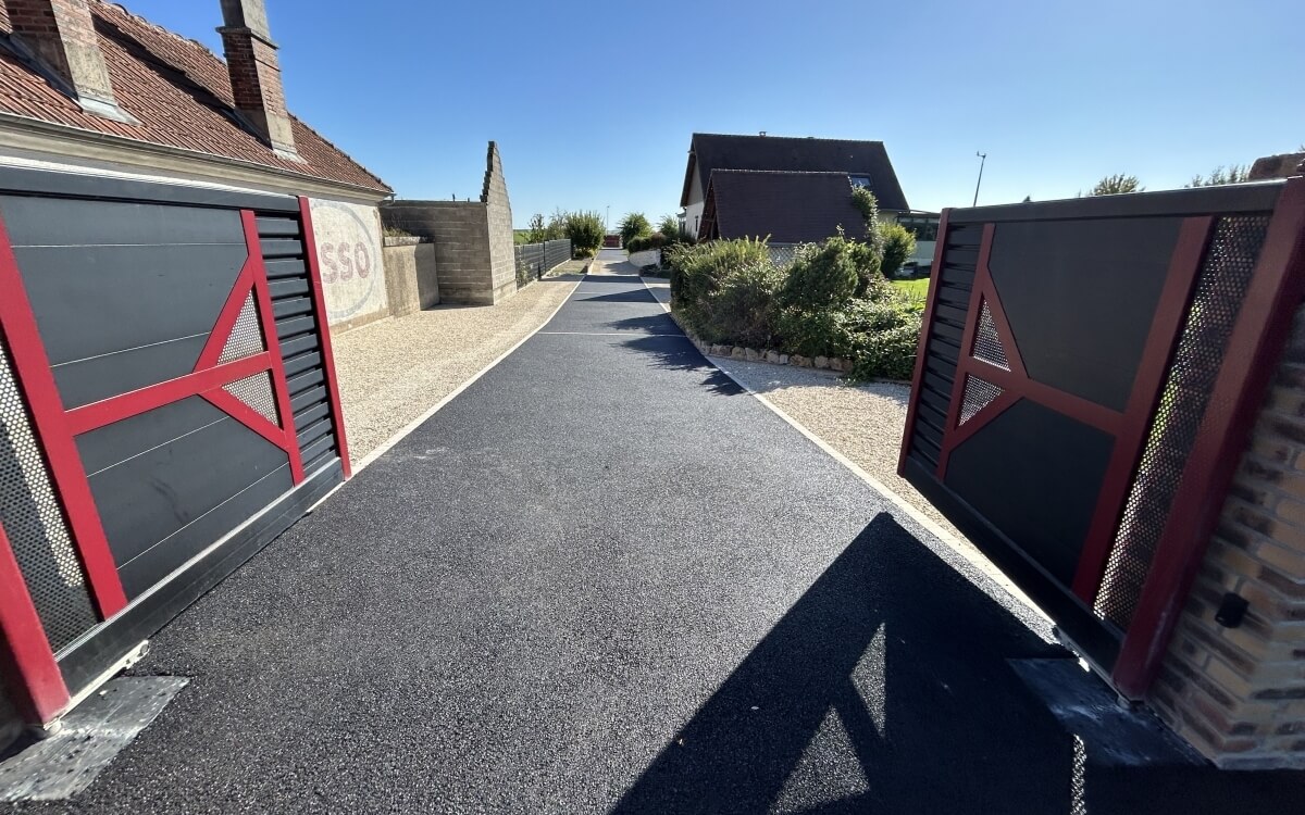 Cration Cour en Alvostar et enrob  chaud  Romilly sur Seine 