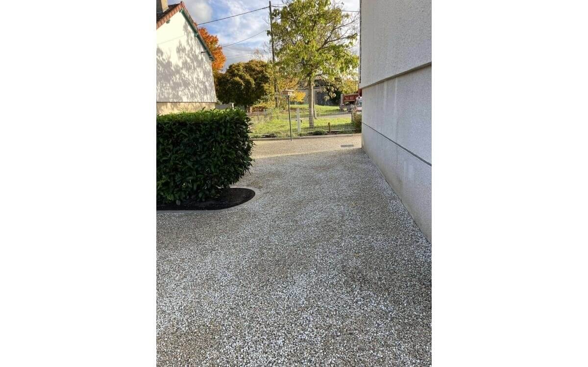 Conception Cour en Alvostar - Allier ralise le 27/10/2025