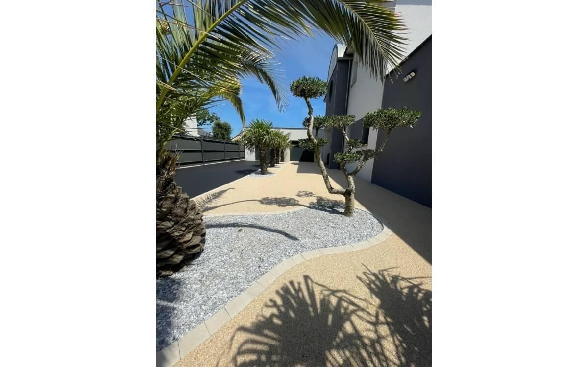 Ralisation Cour en enrob  chaud et Hydrostar - Manche