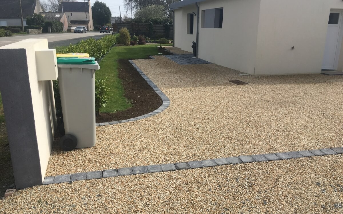 Conception Cour en Alvostar  Plomeur ralise le 15/10/2025