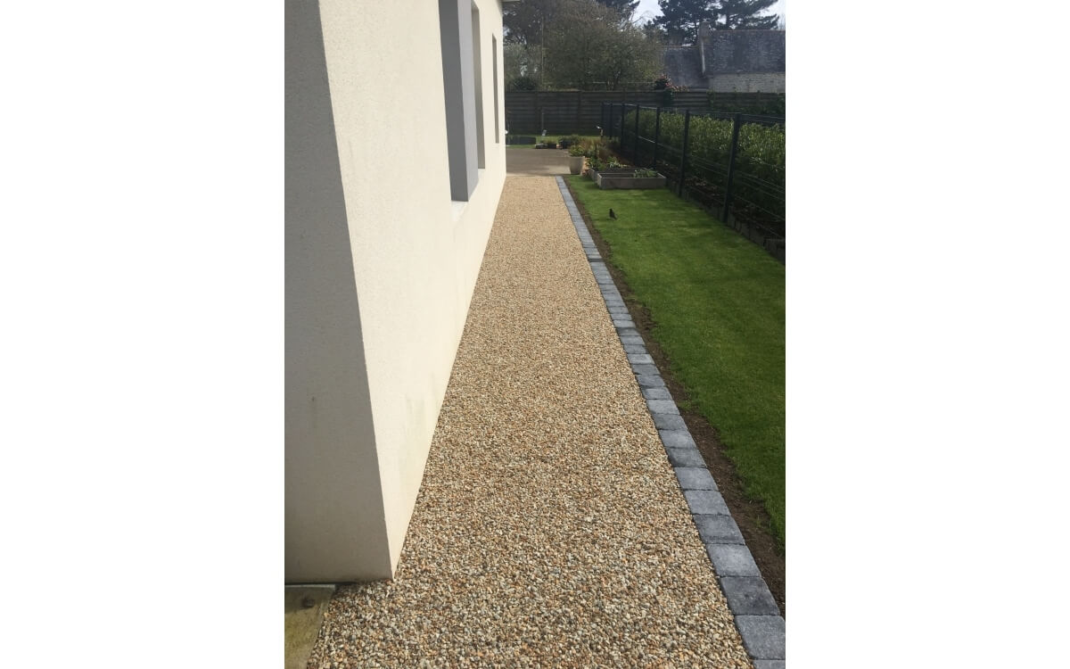 Conception Cour en Alvostar  Plomeur ralise le 15/10/2025