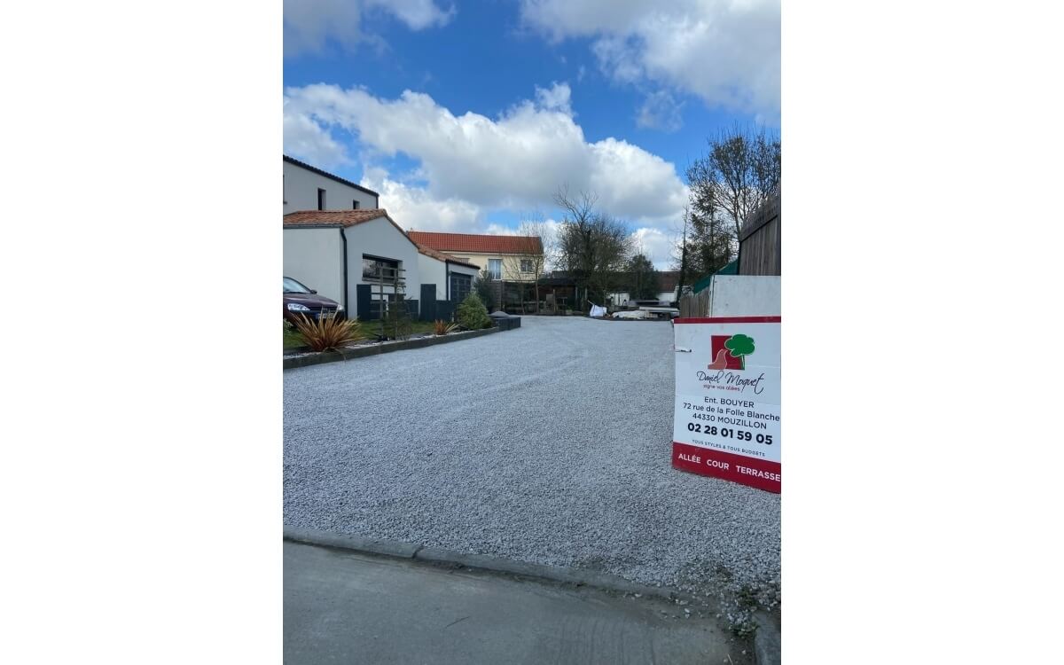 Conception Cour en Alvostar  LE LANDREAU ralise le 14/03/2025