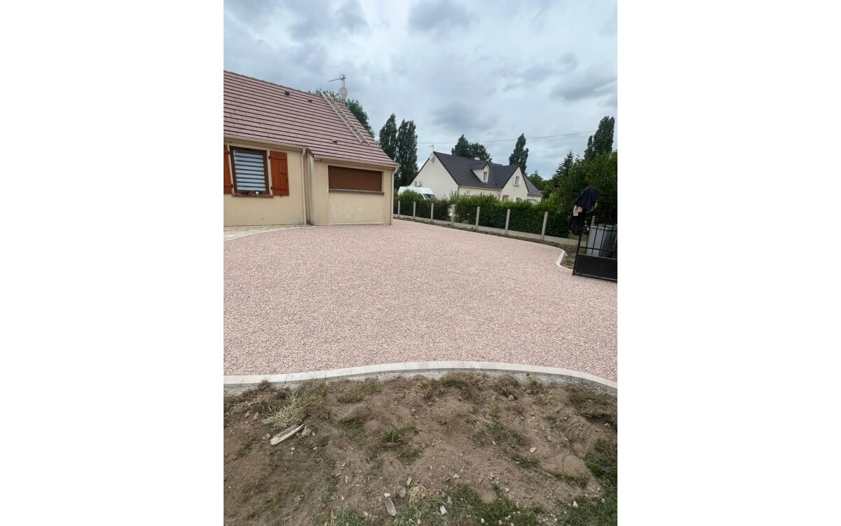 Cration Cour en Gravistar  LOMBREUIL conue le 10/09/2025