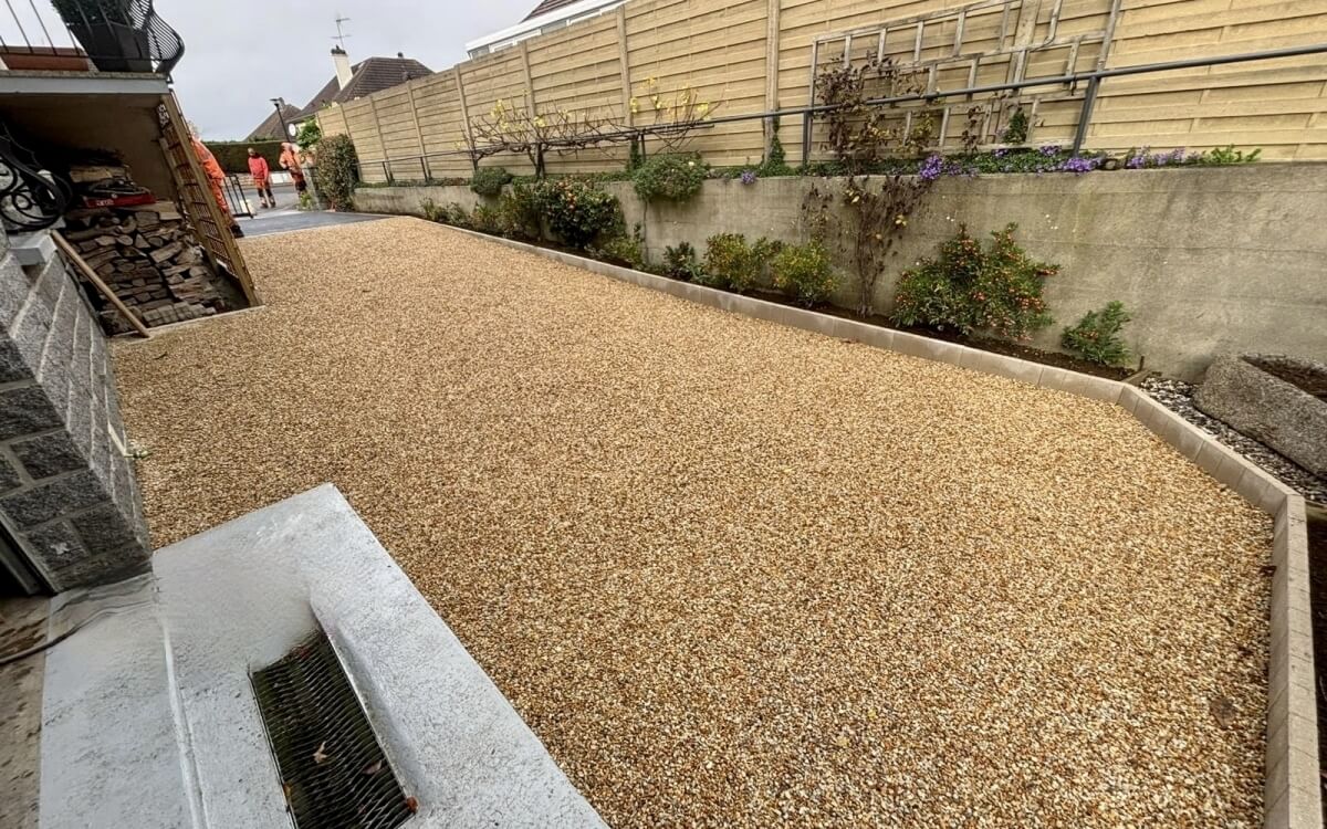 Cr�ation Cour en Alv�ostar� � Vire-Normandie r�alis�e le 05/11/2025