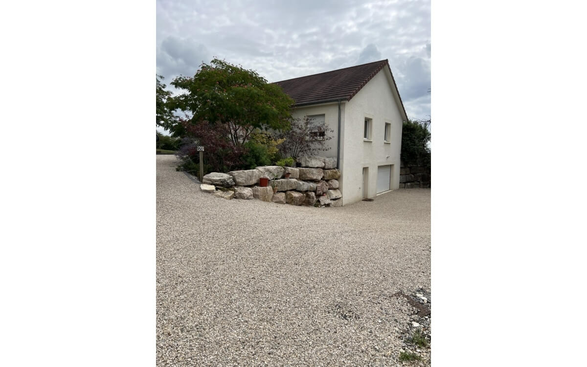 Cr�ation Cour en Gravistar� � Marnay