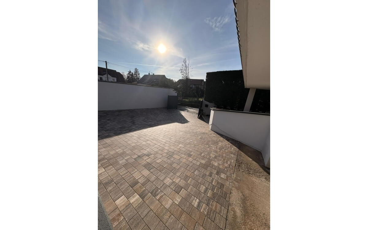 Conception Cour en pavage � Molsheim  cr��e le 10/12/2025