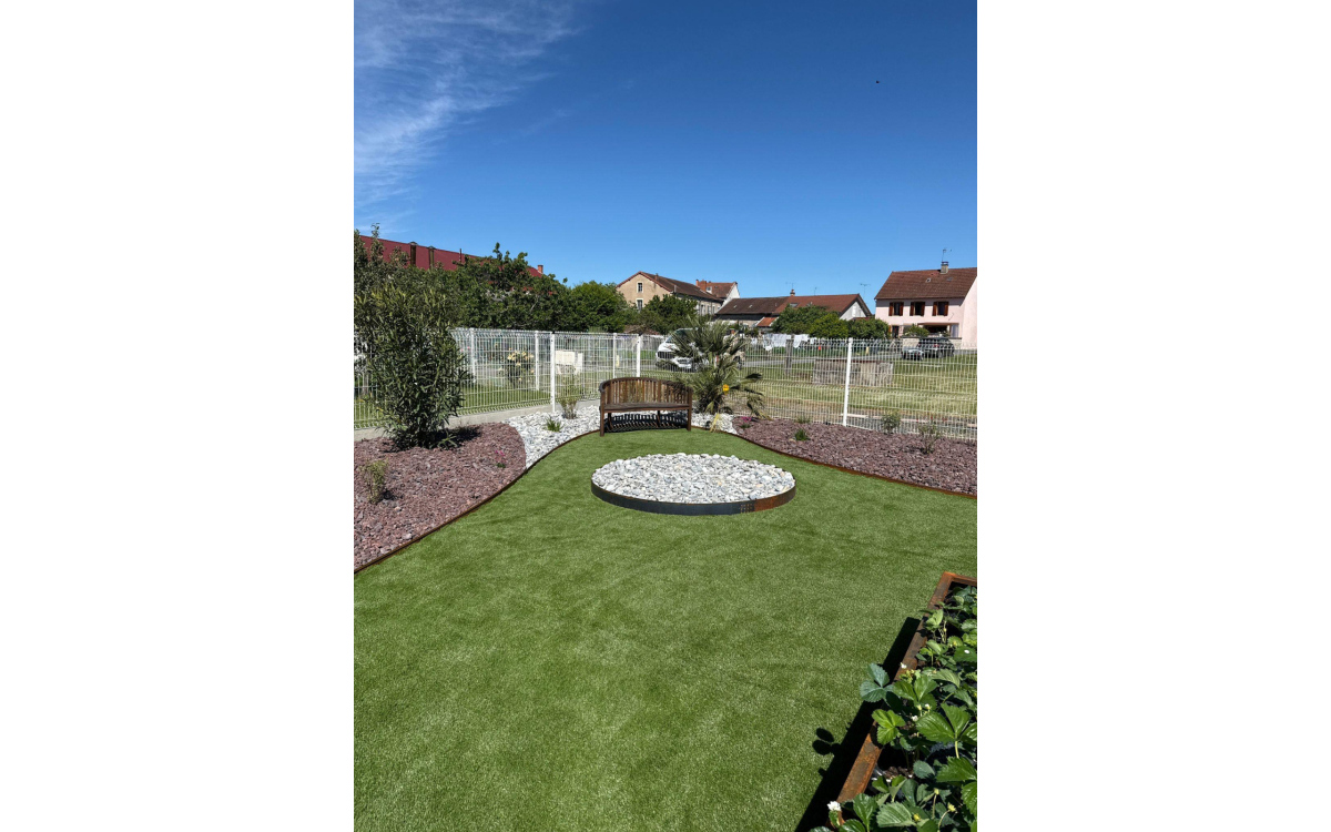 R�alisation Cour en Dm green� cr��e le 19/05/2026