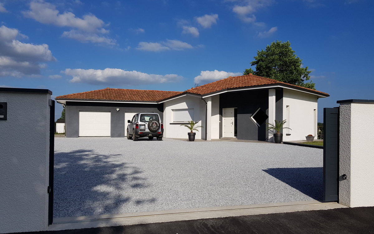 R�alisation Cour en Alv�ostar� et b�ton d�sactiv� � Dax cr��e le 11/12/2025