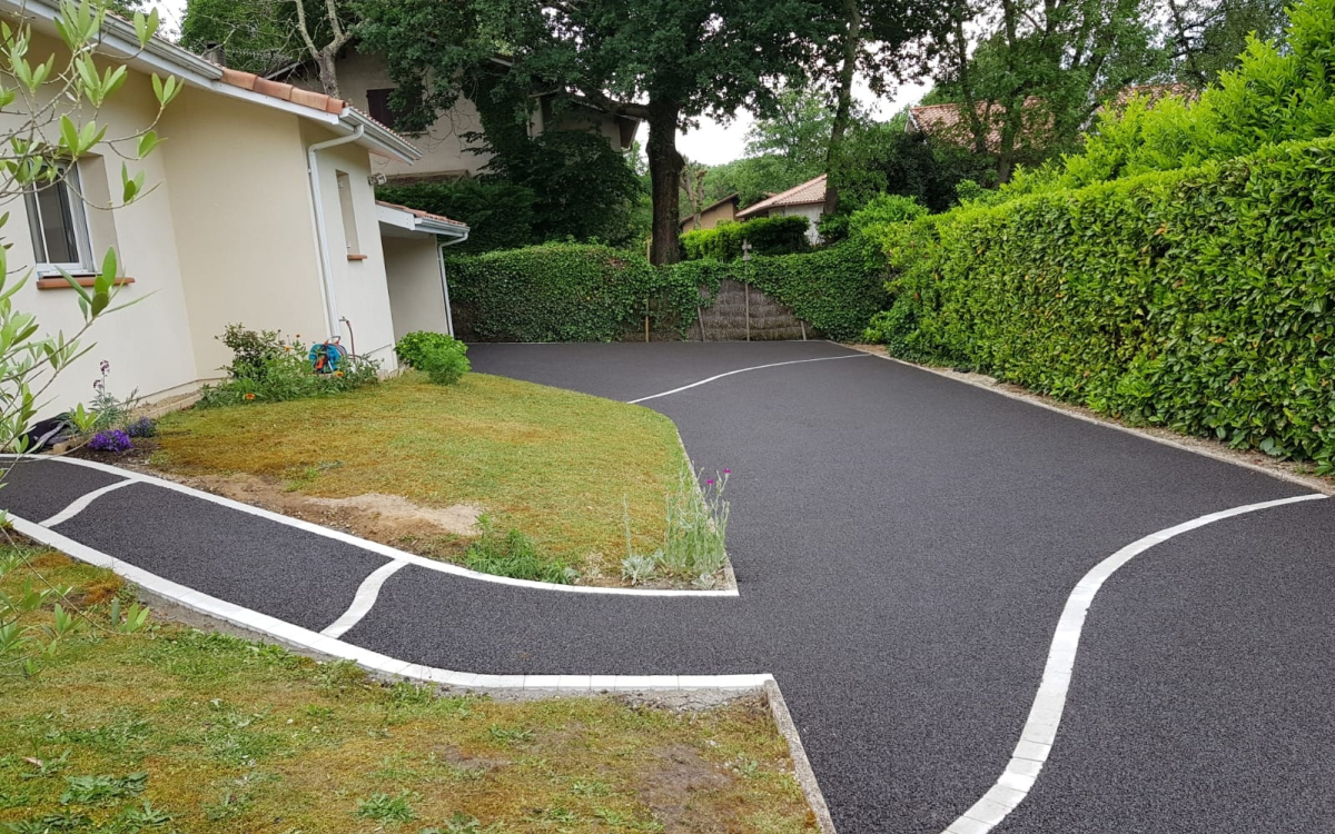 Ralisation Cour en Stardraine Gris et Pavs La Couture  Mont de Marsan conue le 30/04/2025