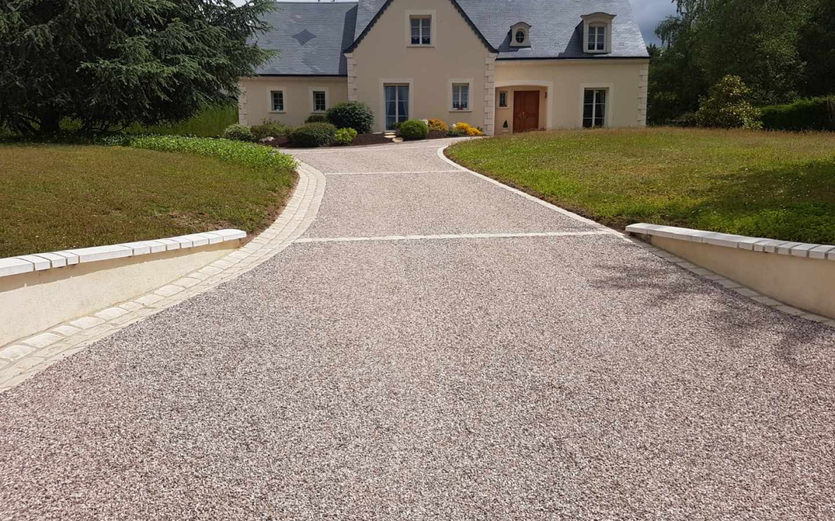 Ralisation Cour en Gravistar et Alvostar  Chouzy-sur-Cisse cre le 20/09/2019