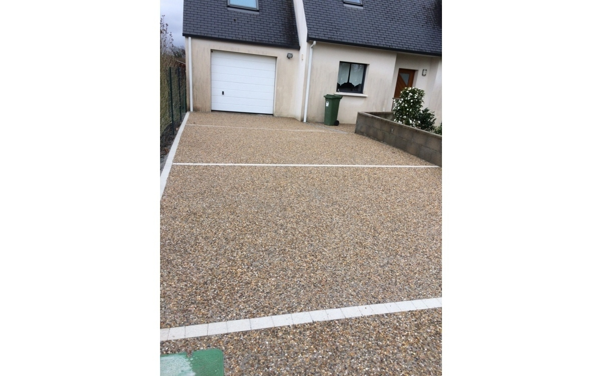 Cration Cour en bton decoratif - Morbihan conue le 28/10/2020