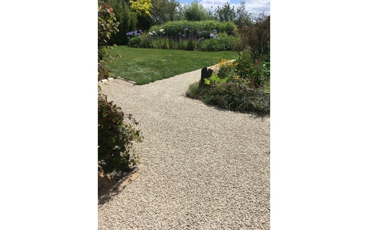 Cration Cour en Alvostar conue le 01/05/2025