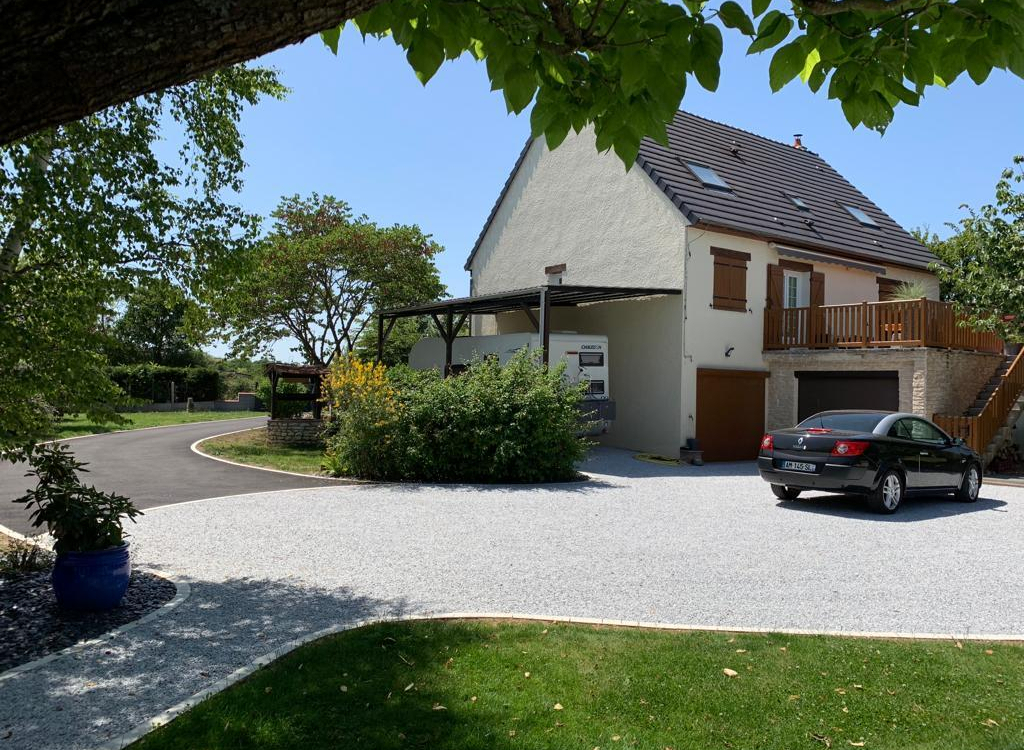 Cration Cour en Alvostar et enrob  chaud - Yonne conue le 01/05/2025