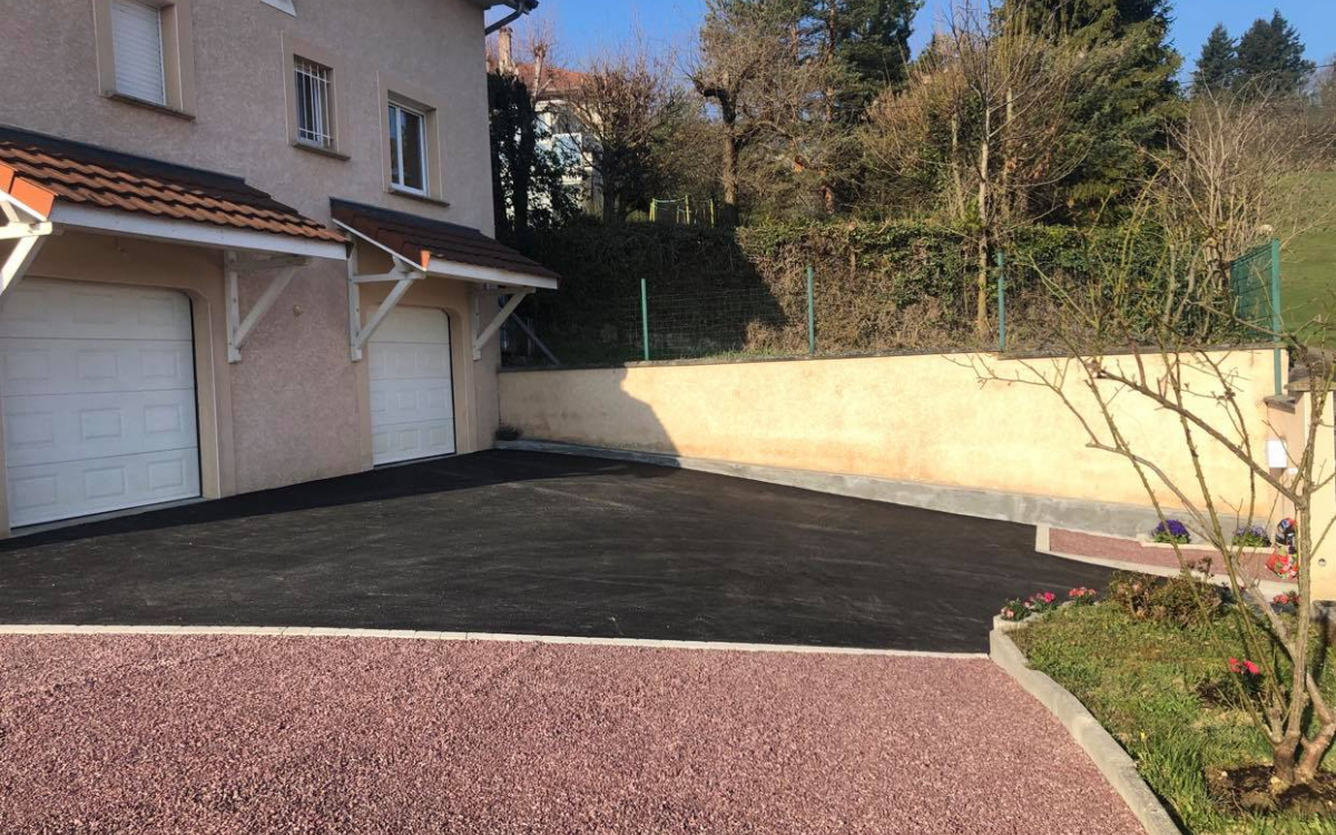 Conception Cour en Alvostar et enrob  chaud  Cessieu cre le 06/11/2020