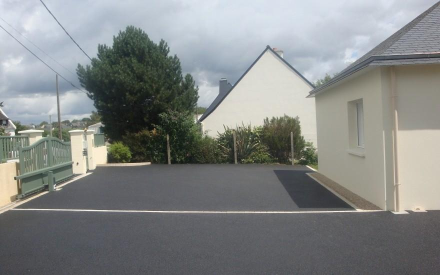 Conception Cour en enrob  chaud  Pontivy ralise le 30/04/2025