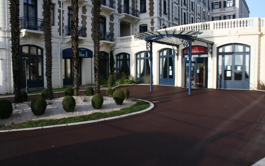 Ralisation Cour en enrob  chaud  Dinard conue le 01/05/2025