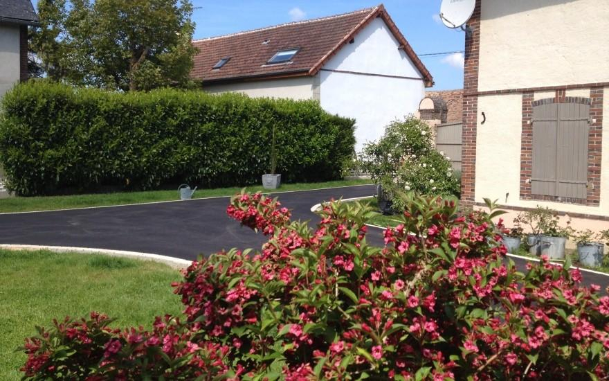 Conception Cour en enrob  chaud  Raimbouillet cre le 30/04/2025