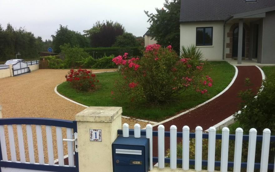 Cration Cour en Gravistar beige  Argentr du Plessis ralise le 01/05/2025