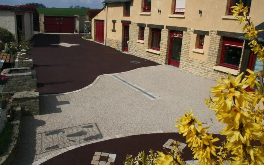 Cration Cour en Stardraine et Gravistar  Trevron conue le 01/05/2025