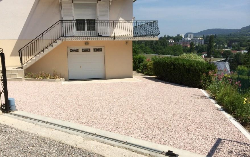 R�alisation Cour en Alv�ostar� � Lons Le Saunier cr��e le 13/12/2025