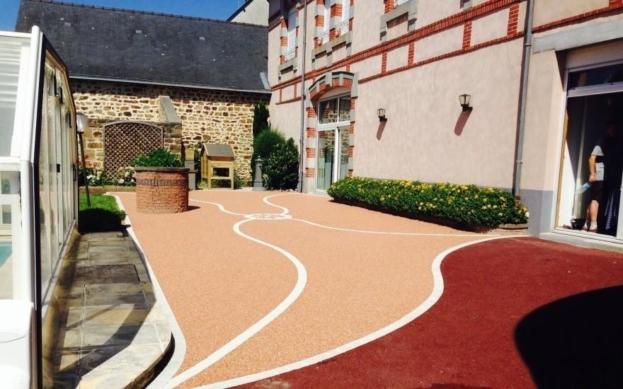 Ralisation Cour en Hydrostar  Erne conue le 30/04/2025