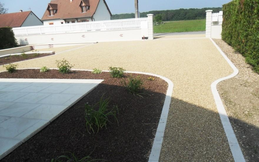 Cration Cour en Alvostar  La Chausse Saint Victor conue le 01/05/2025