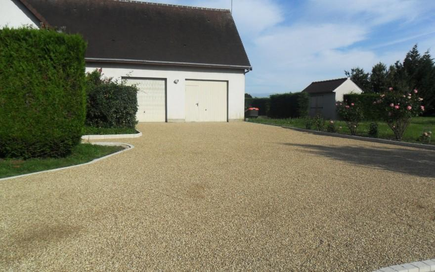 Cr�ation Cour en Gravistar� � La Chauss�e Saint Victor r�alis�e le 13/12/2025