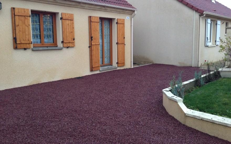 Cration Cour en Alvostar rouge  Engenville ralise le 01/05/2025