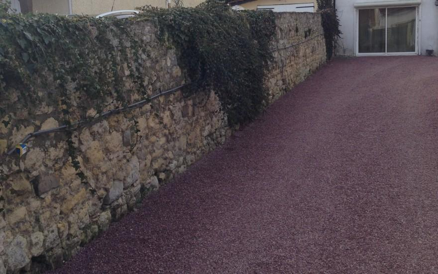 Ralisation Cour en Alvostar rouge  Boissy Le Cutt conue le 30/04/2025