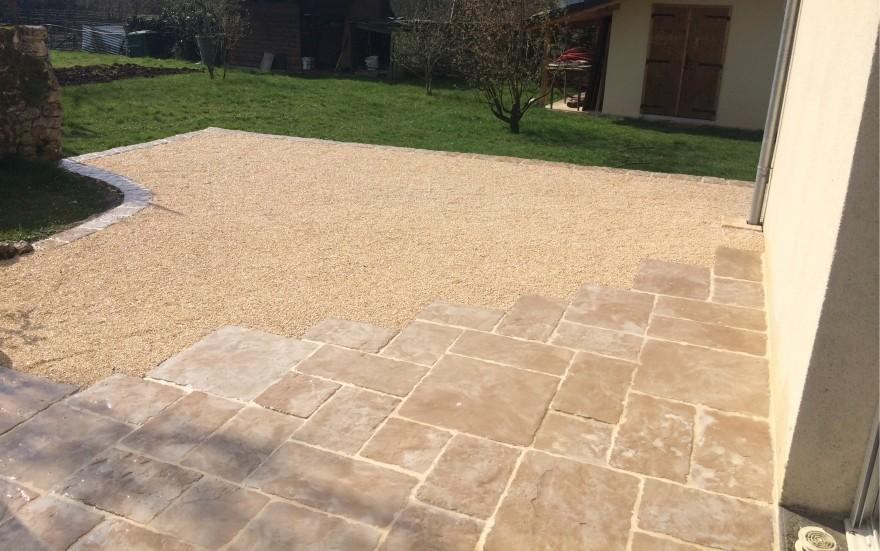 Ralisation Cour en Alvostar et dallage  Ruill en Champagne conue le 01/05/2025